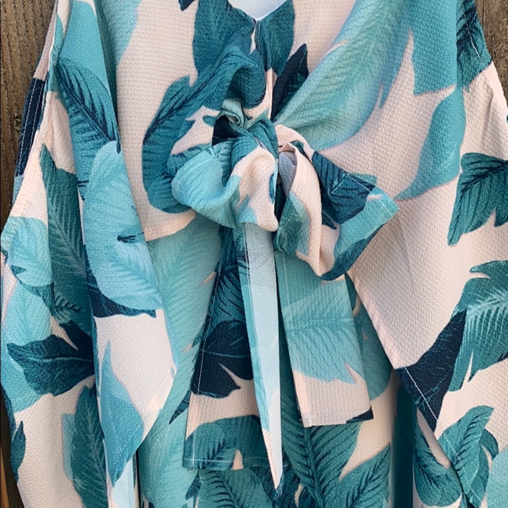 VICI tropical mini cold shoulder dress - Picture 4 of 7